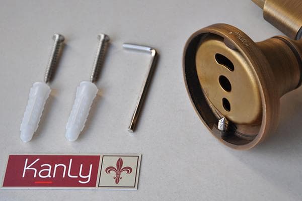 Móc treo giấy vệ sinh bằng đồng Kanly GCK03