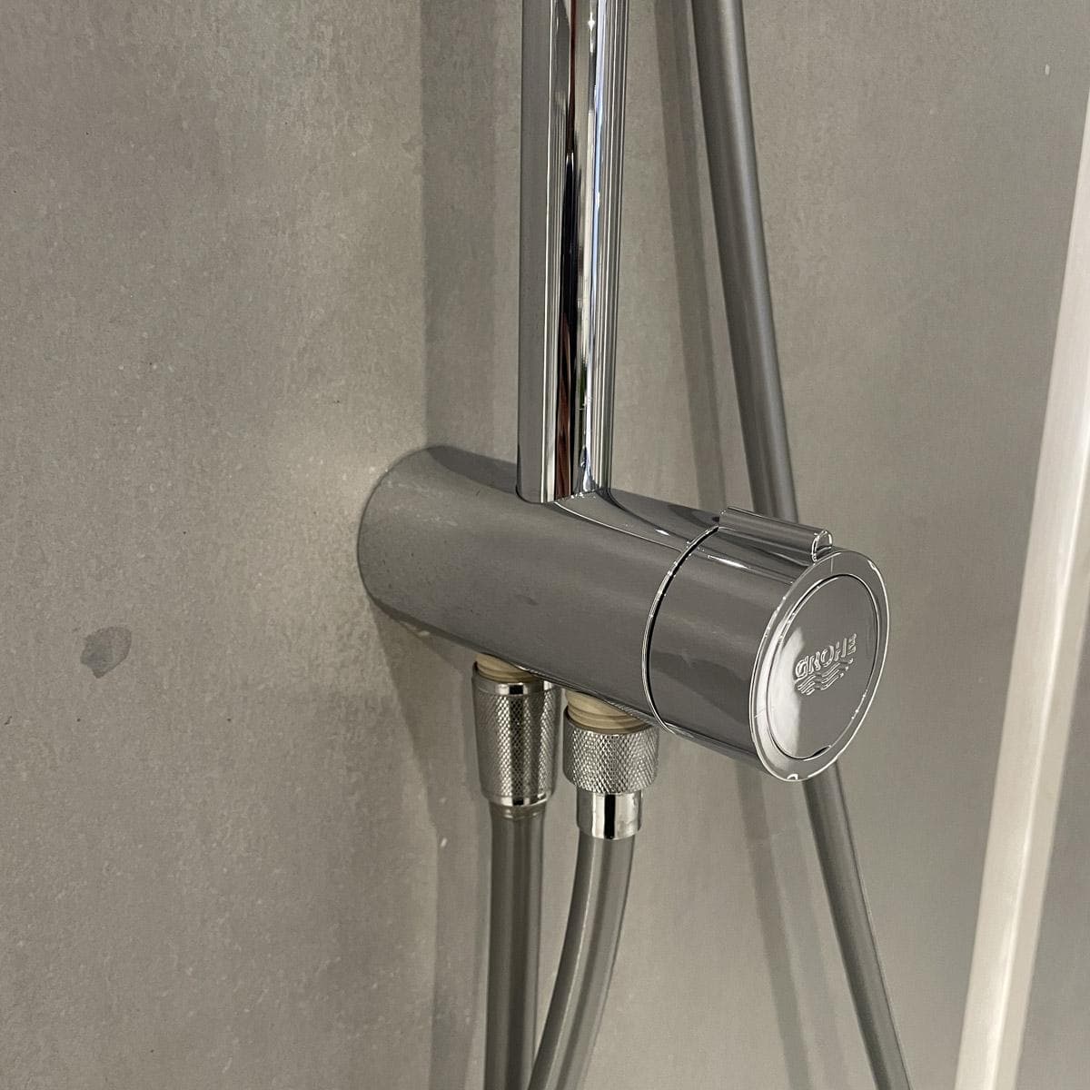 Sen cây tắm đứng GROHE 27394002 New Tempesta Cosmopolitan 200