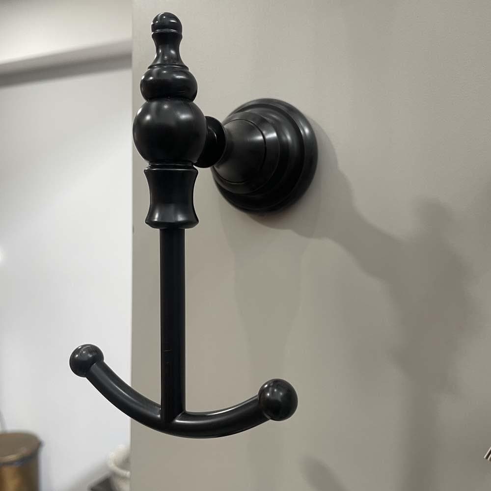 Móc treo đơn bằng đồng đen Kanly GCK01UB