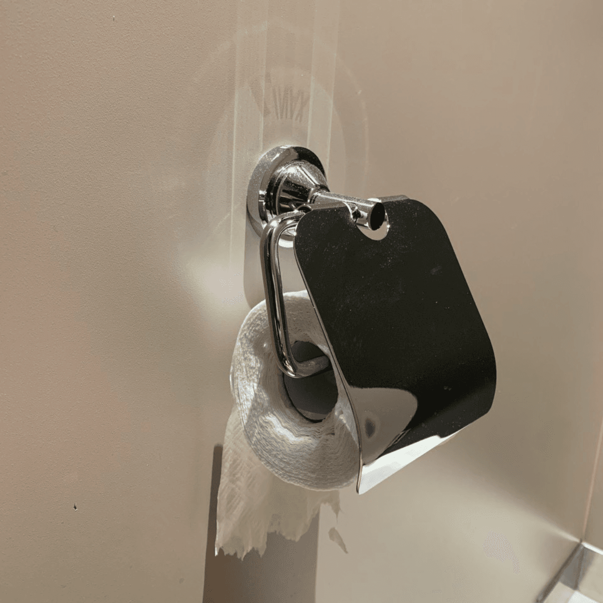 Hộp đựng giấy vệ sinh inox Inax KF-416V
