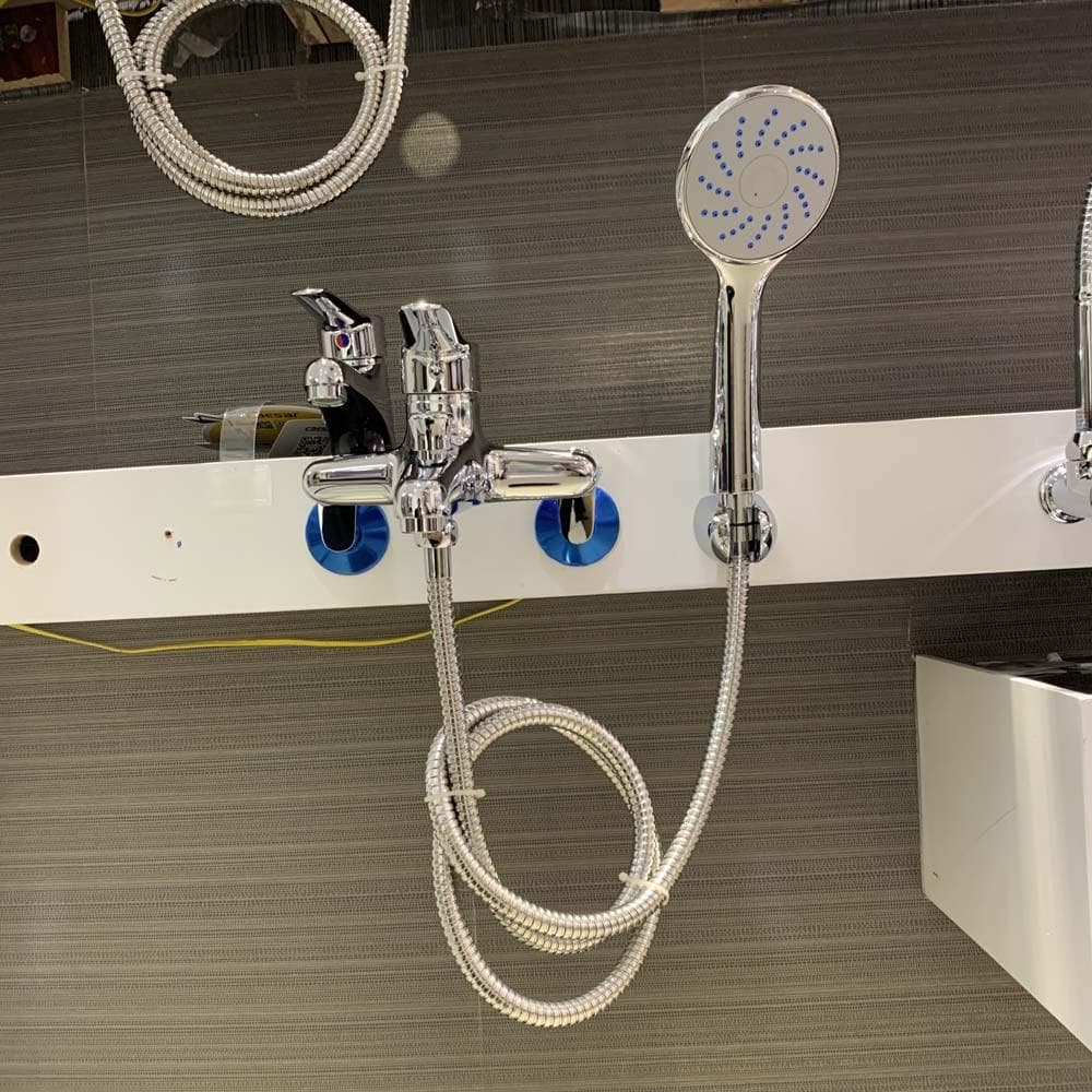 Bộ vòi sen tắm nóng lạnh Caesar S333C