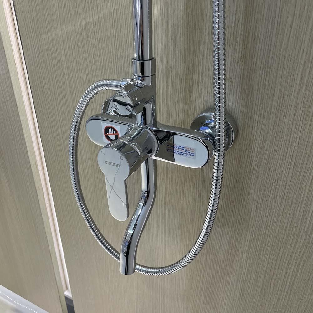 Bộ sen tắm cây nóng lạnh Caesar S578C