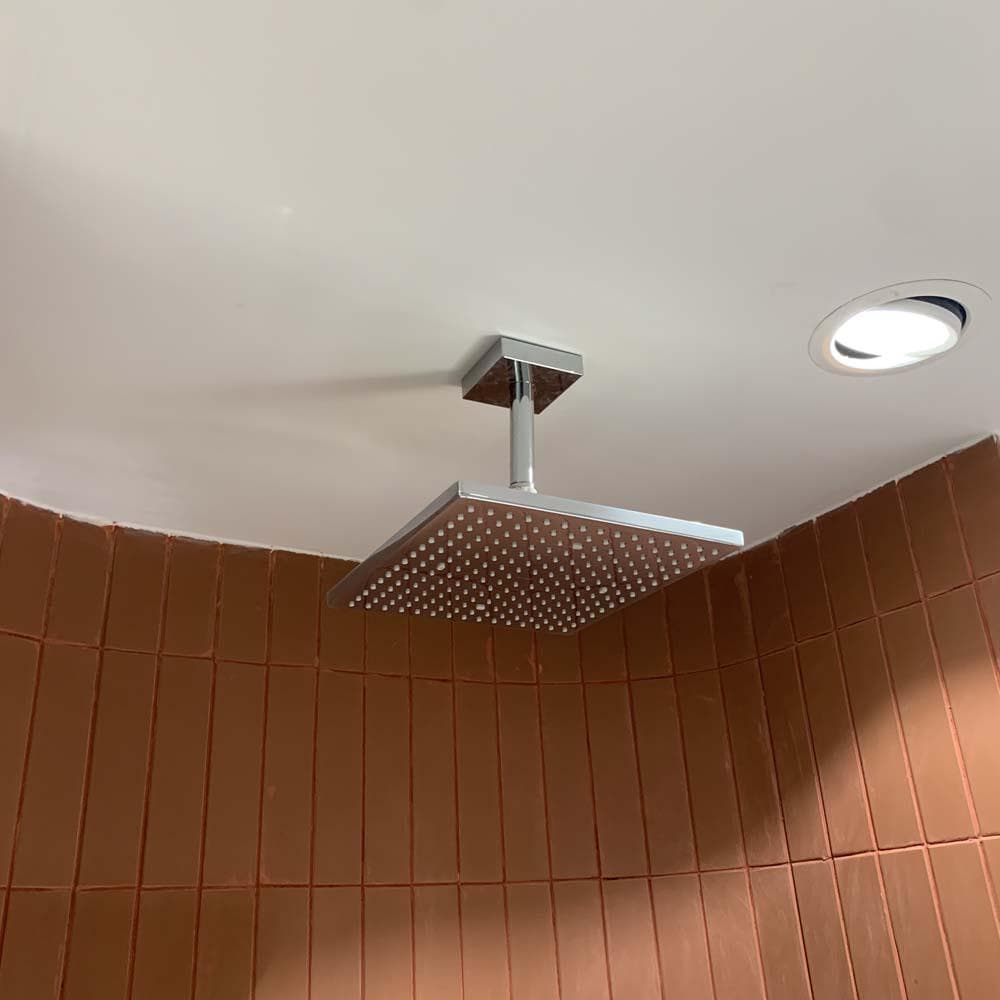 Bát sen tắm gắn trần TOTO TBW08002A1 (vuông, 250 mm)