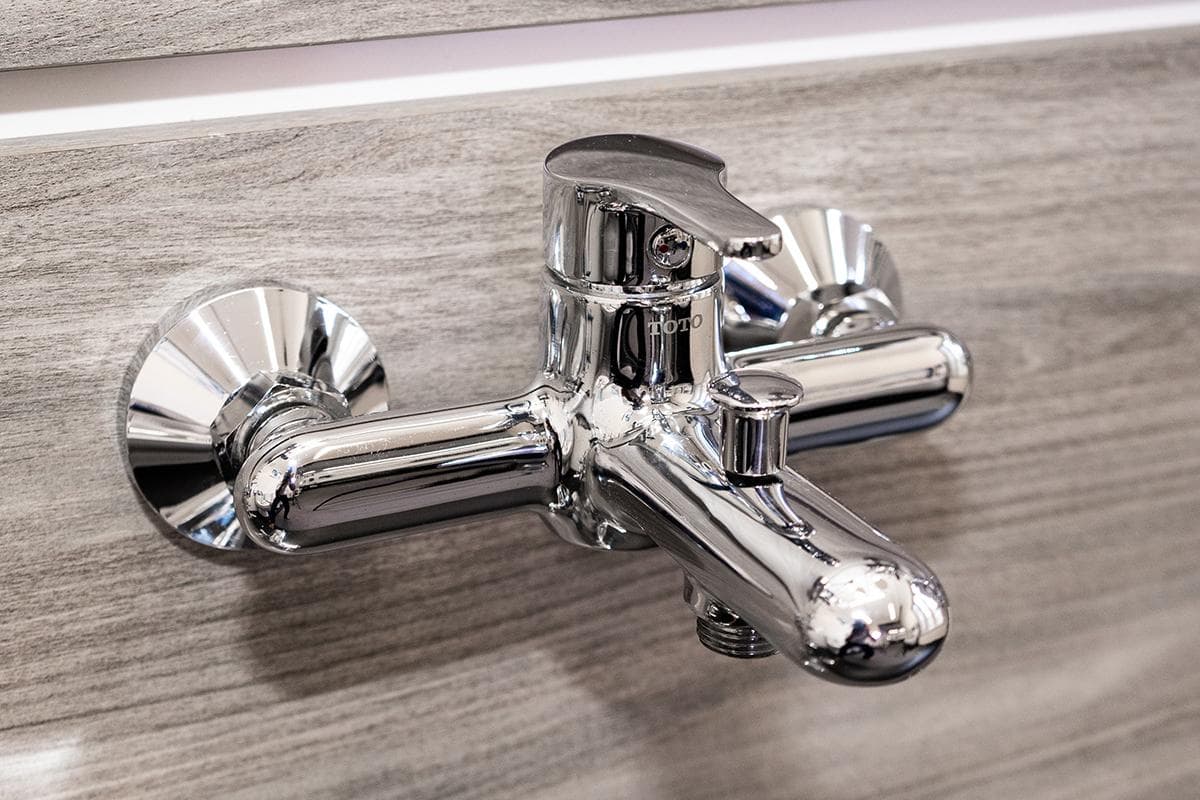 Bộ vòi sen tắm nóng lạnh TOTO TVSM104NSR