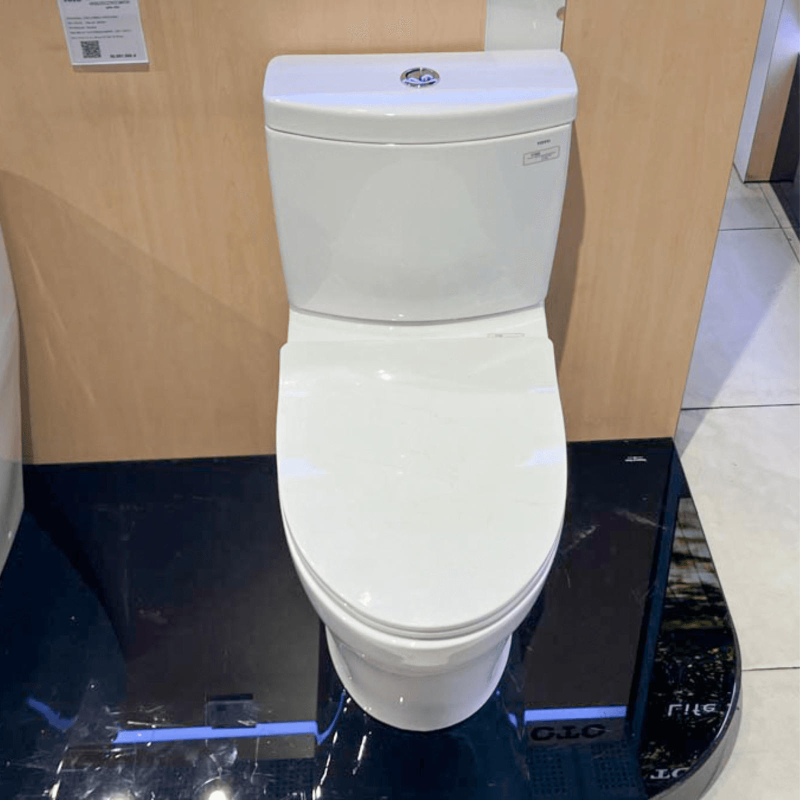 Bồn cầu 2 khối  TOTO CS769DRT8#XW